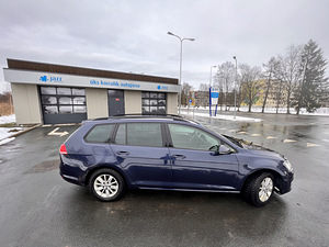 Volkswagen Golf 1.6 TDI 81kW (6 foto / 12)
