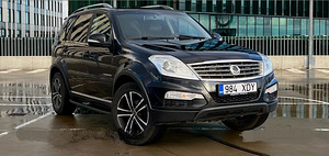 SsangYong Rexton (3 foto / 15)