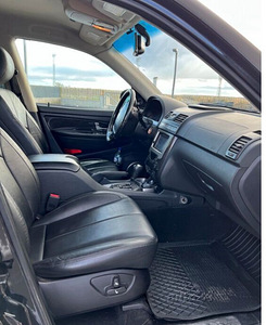 SsangYong Rexton (7 foto / 15)