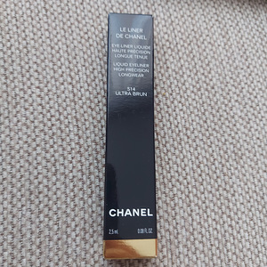 Chanel silmalainer