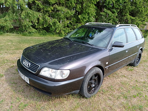 Ауди А6 С4 (4 фото из 15)
