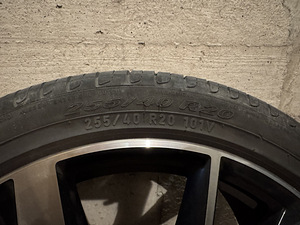 VW Original R 20+Pirelli Scorpion (6 foto / 9)
