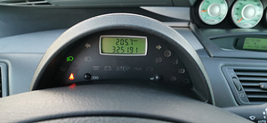 Hea tööauto Peugeot 807 (13 foto / 15)