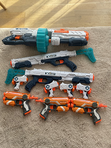 Игрушки