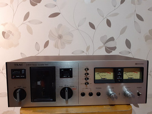 Kassetidekk TEAC A-400 (1 foto / 1)