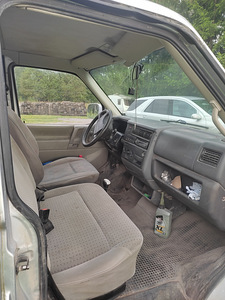 VOLKSWAGEN TRANSPORTER KOMBI 1998a (3 foto / 8)