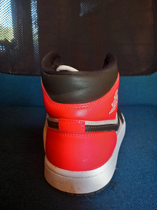Nike air jordan 1 mid (3 foto / 4)