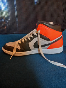 Nike air jordan 1 mid (4 foto / 4)