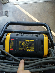 Müün hakkurit DeWALT D25981 (2 foto / 4)