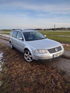 Volkswagen Passat (2 foto / 5)