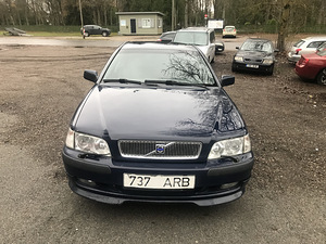 Вольво s40 (1 фото из 8)