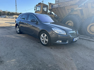 Opel insigni (2 фото из 9)
