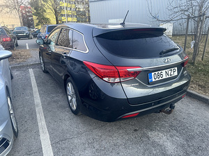 Hyundai i40 (4 фото из 12)