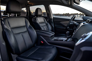 Nissan Murano Z52 2018 (9 foto / 15)