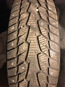 Uueväärsed Hifly naastrehvid 235/70R16 (1 foto / 4)