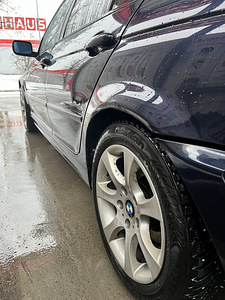 BMW 320i 2.2L R6 125kW (9 foto / 10)