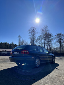 Volvo V40 1.9TDI 85kW (3 foto / 8)