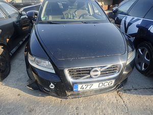VOLVO V50 varuosadeks (3 foto / 5)