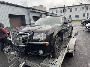 Chrysler 300c varuosadeks (1 foto / 5)