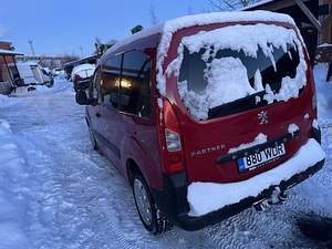Peugeot Partner varuosadeks (5 foto / 8)