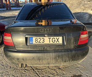 Audi a4 varuosadeks (3 foto / 7)