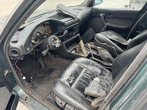 BMW e34 на запчасти (7 фото из 7)