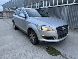 Audi Q7 varuosadeks (3 foto / 8)