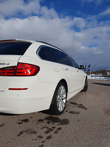 BMW 530 Xdrive (8 foto / 9)