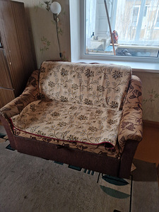 Tasuta kasutatud vana mööbel (1 foto / 4)