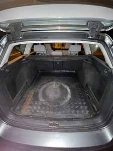 Volkswagen Passat b6 1.9 (8 foto / 9)