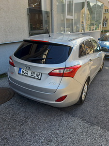 Hundai I30 (6 фото из 8)