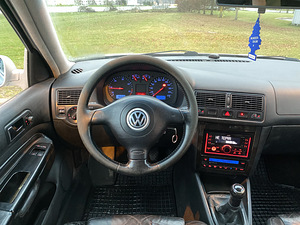 Volkswagen Golf 1.9 TDI RECARO (7 foto / 8)