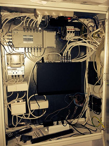 Arvutivõrkude elektrik (5 foto / 5)