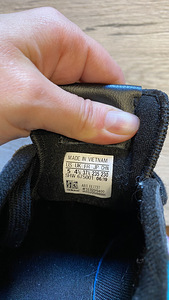 Кроссовки Adidas (4 фото из 4)