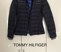 Легкая куртка Tommy Hilfiger