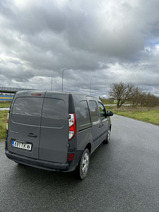 Renault Kangoo (6 фото из 10)