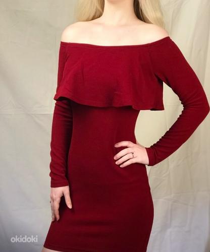 Бордовое платье с открытыми плечами (фото #1)