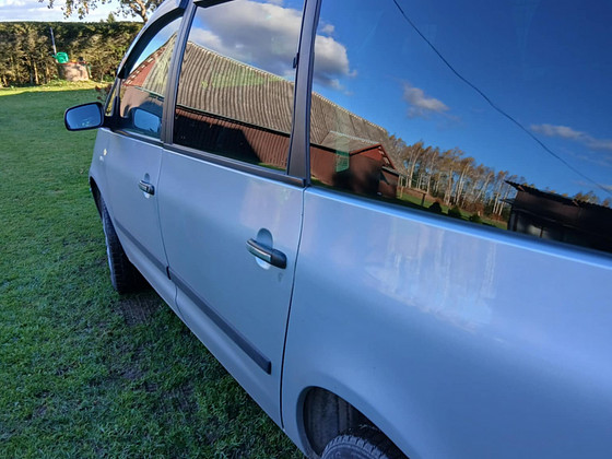 VW SHARAN