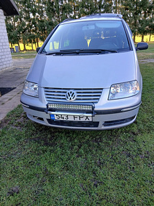 VW SHARAN (3 фото из 5)