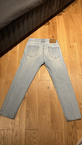 Джинсы Zara (4 фото из 4)
