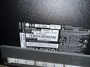 Телевизор LG (2 фото из 2)