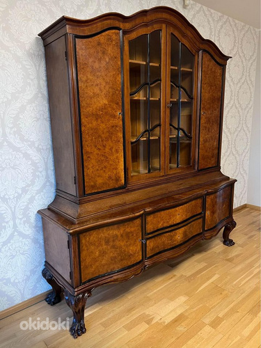 Старинный книжный шкаф в стиле «Чиппендейл» (фото #1)