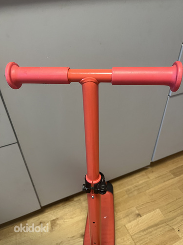 Kolmerattaline tõukeratas Yvolution Neon Glider, punane