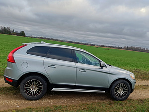 Volvo xc60 D5, 151kw HÄSTI HOOLDATUD (2 foto / 11)