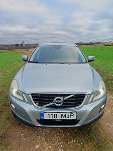 Volvo xc60 D5, 151kw HÄSTI HOOLDATUD (8 foto / 11)