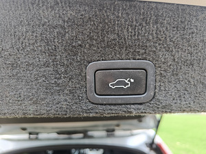 Volvo xc60 D5, 151kw HÄSTI HOOLDATUD (11 foto / 11)