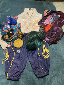 Anime cosplay erinevad kostüümid (1 foto / 3)