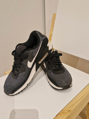 Meeste Nike tossud
