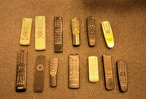 13tk TV pult SONY , PHILIPS, SAMSUNG, AMICO, (1 foto / 1)