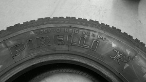 Rehvid Pirelli Scorpion M+S 235/70 R16 2tk 50eur (3 foto / 4)
